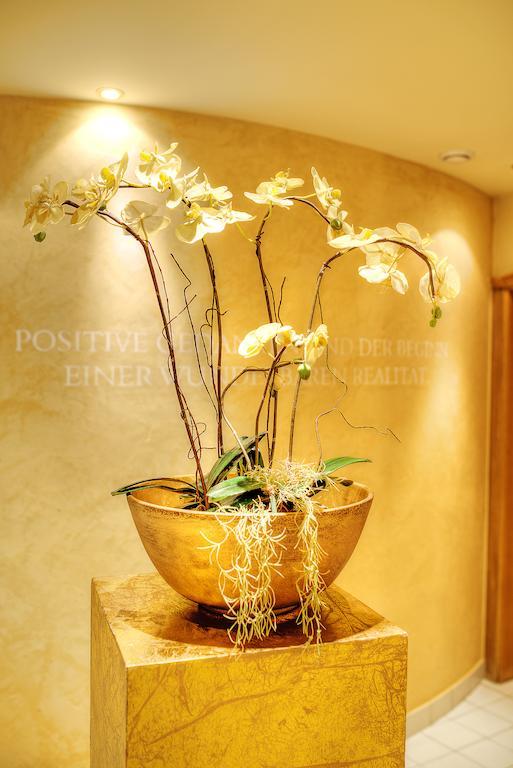 Hotel Palin อิสชเกิล ภายนอก รูปภาพ
