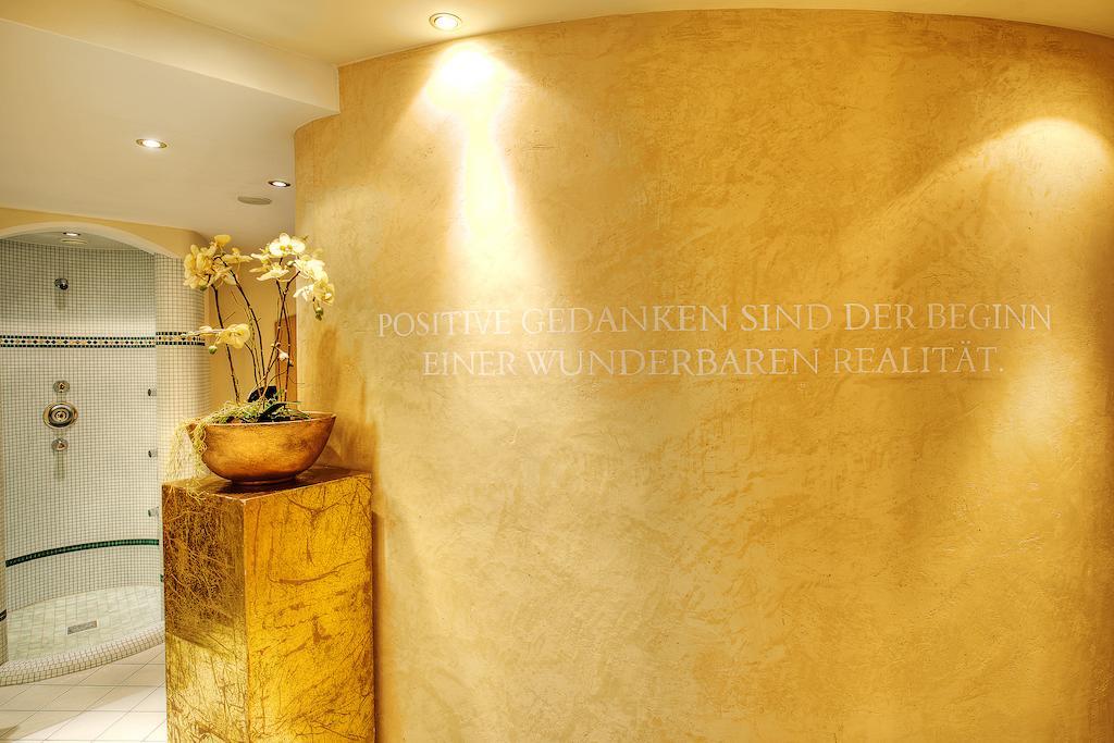 Hotel Palin อิสชเกิล ภายนอก รูปภาพ