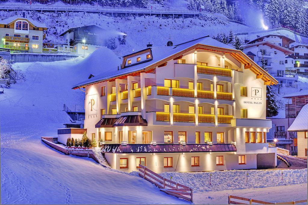 Hotel Palin อิสชเกิล ภายนอก รูปภาพ